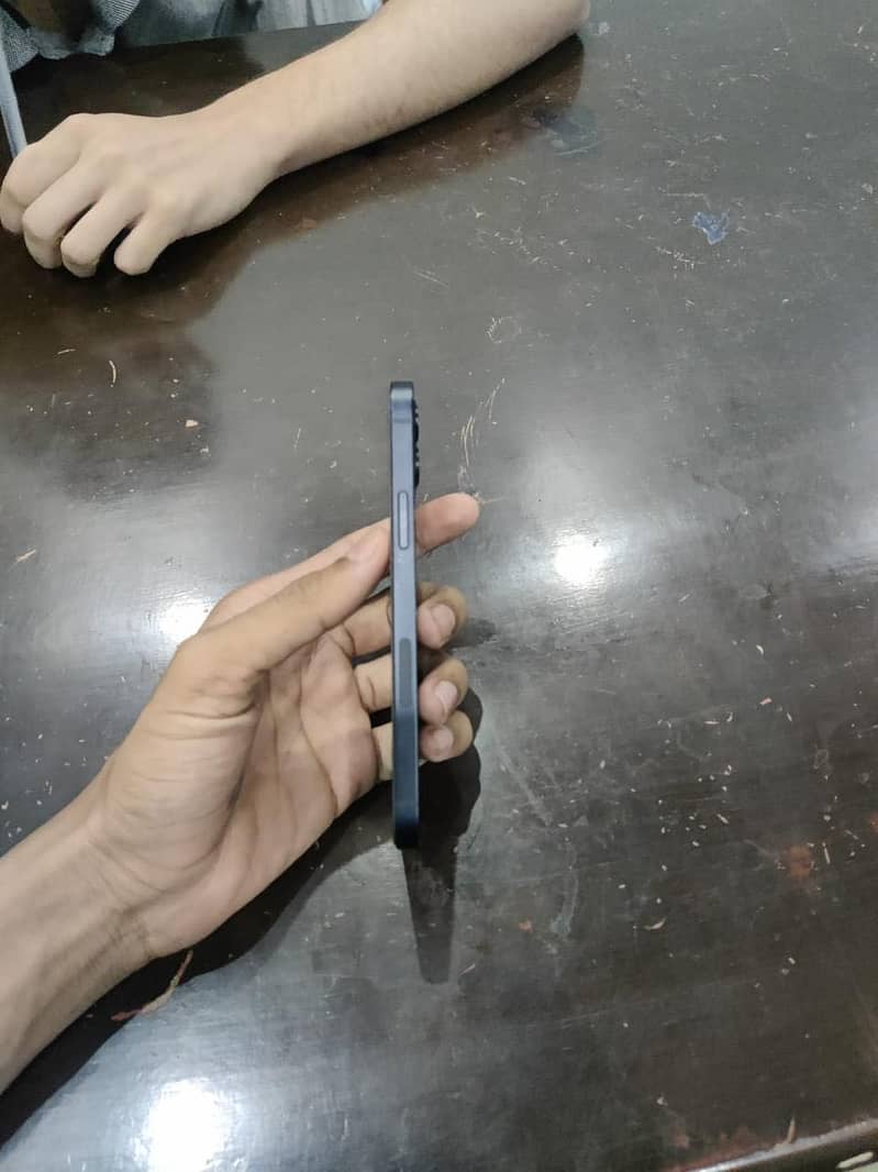 Apple iPhone 12 0