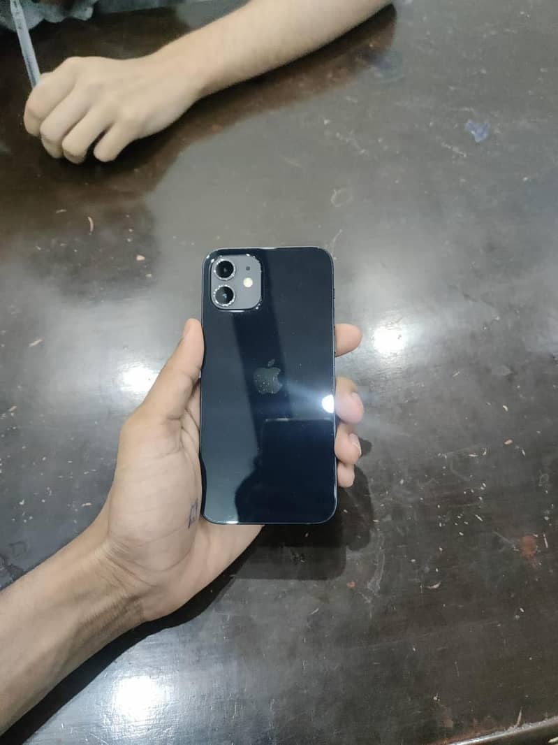 Apple iPhone 12 2