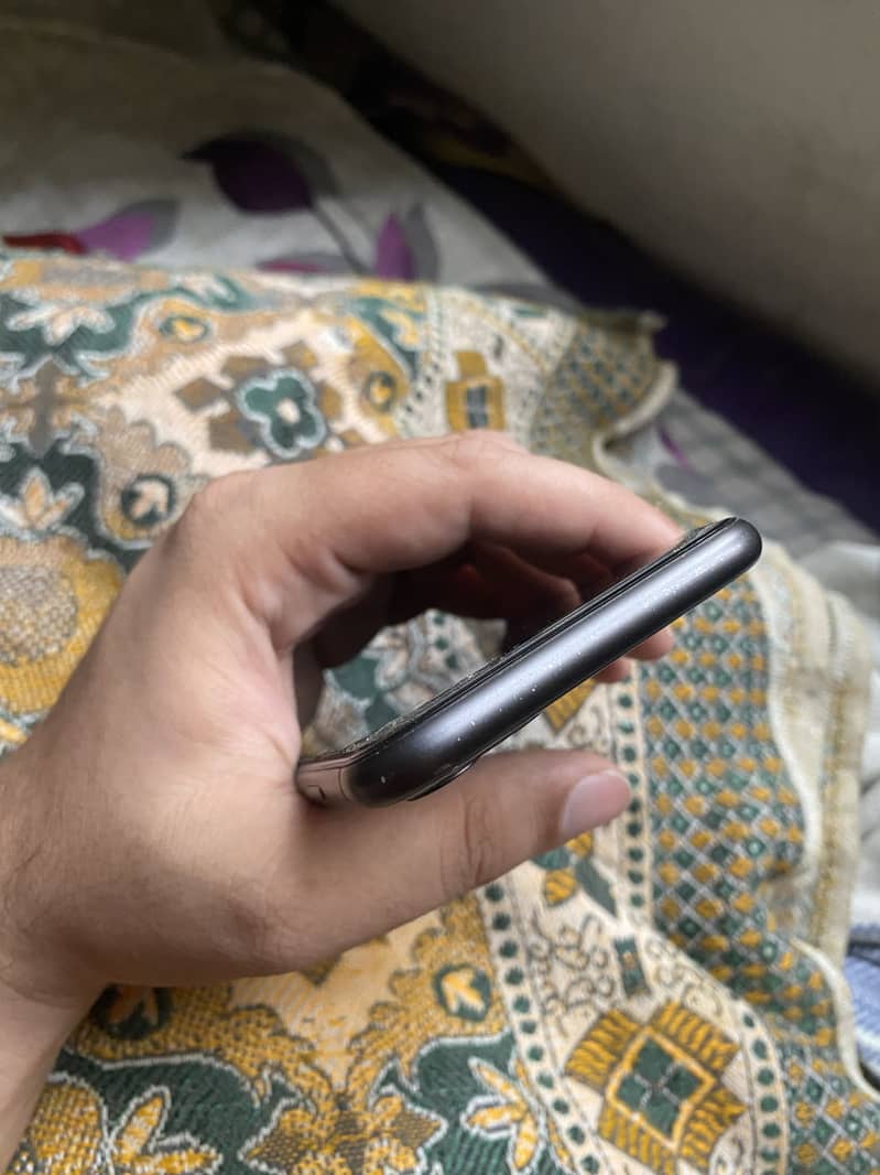 Apple iPhone 11 1