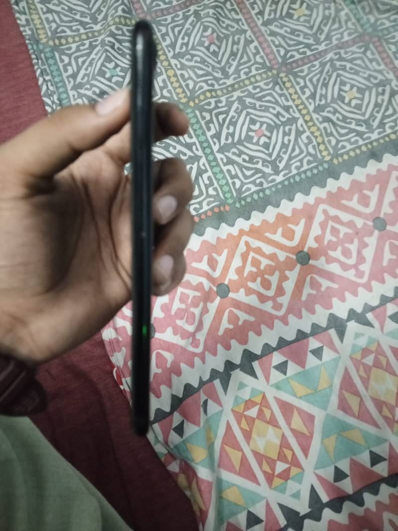 Apple iPhone 7 Plus 3