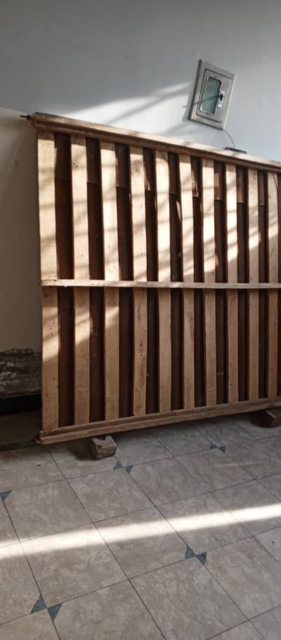 bed base, can be used to make a new bed