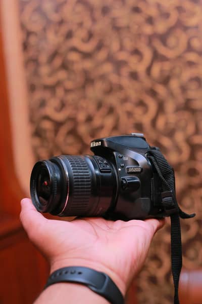 Nikon D5200 24.1MP DSLR Camera With 18-55mm DX VR Lens