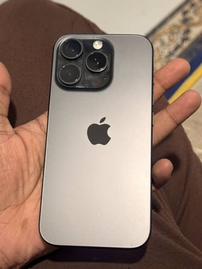 Apple iPhone 16 Pro