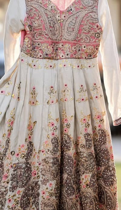 "Off White Pink Heavy Kundan Zari Embroiderd Maxi - Party Wear Frock"