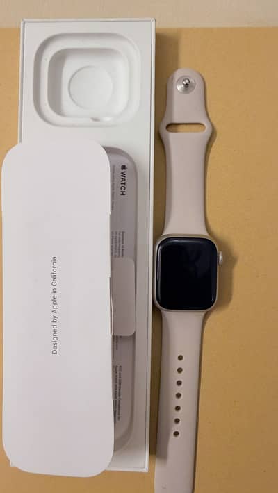 Apple Watch Series 9 – 41mm Starlight Aluminum GPS