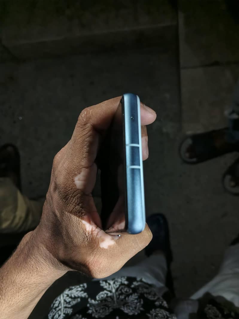 Google Pixel 7a 4