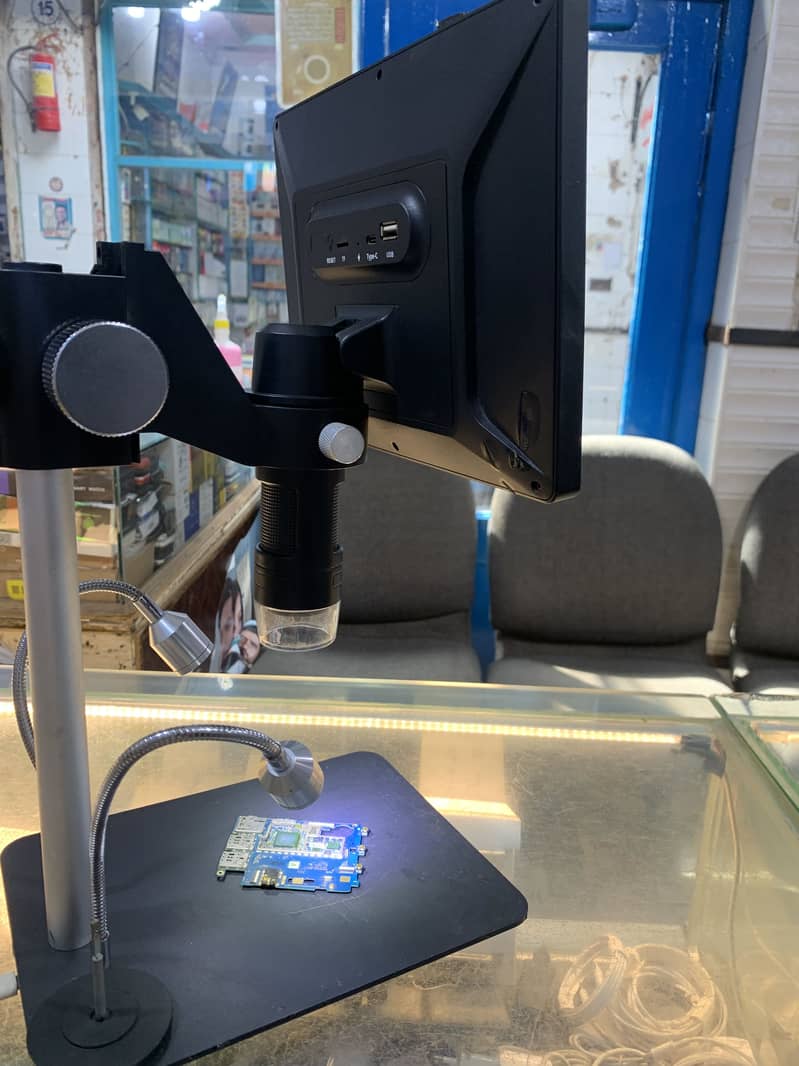 Microscope 3