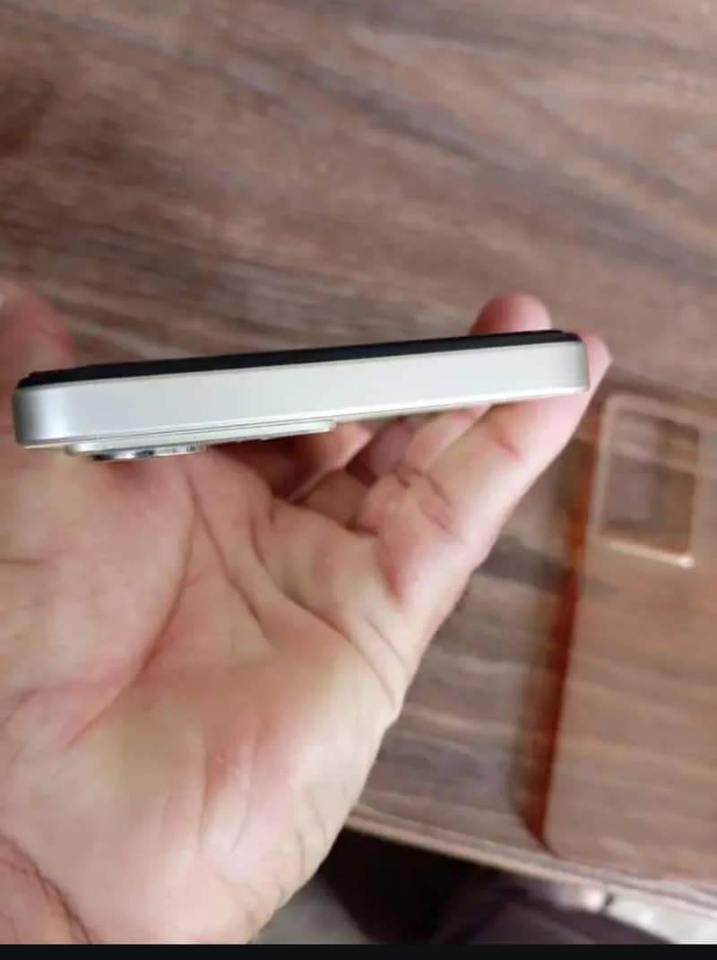 Realme C75 5
