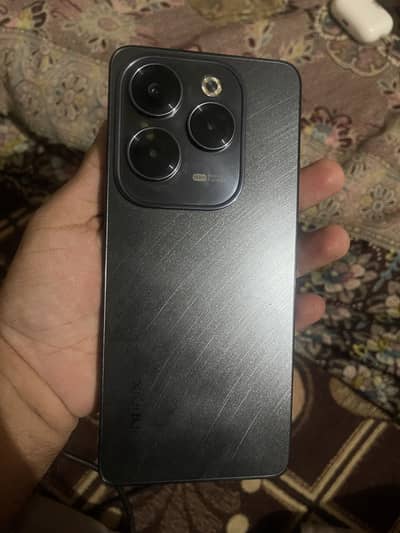 Infinix Hot 40 Pro