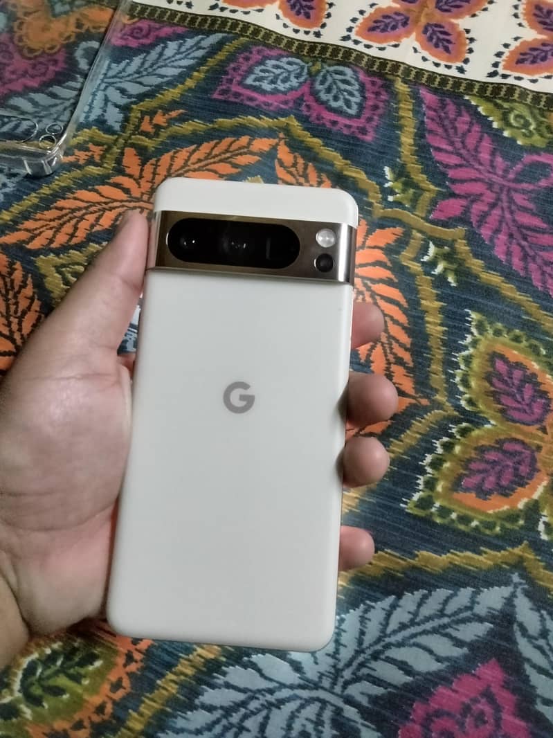 Google Pixel 8 Pro 2
