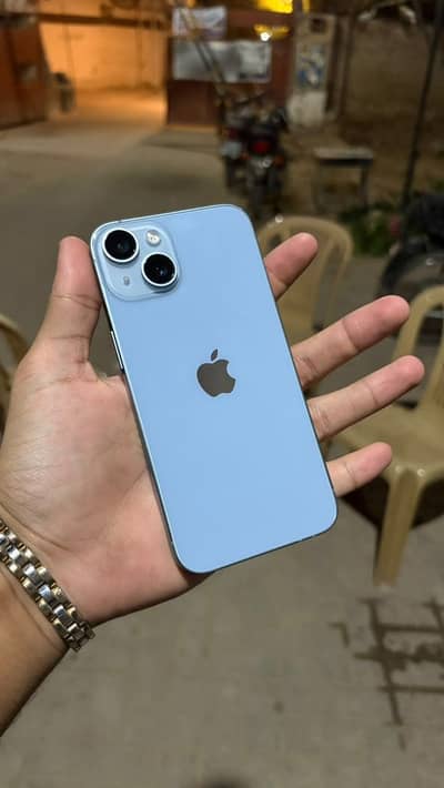 Apple iPhone 14