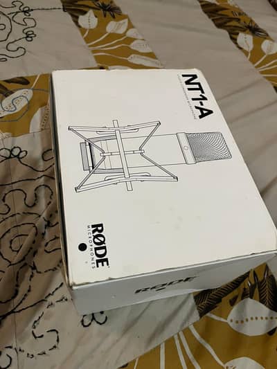 rode NT1 microphone