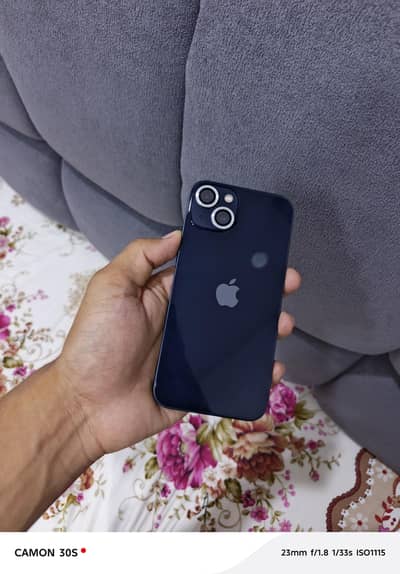 Apple iPhone 13