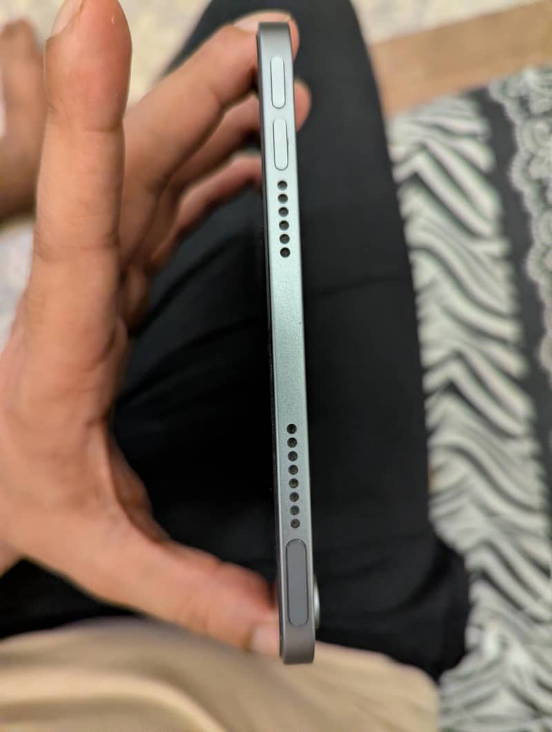 iPad mini 7 (A17 Pro) 5