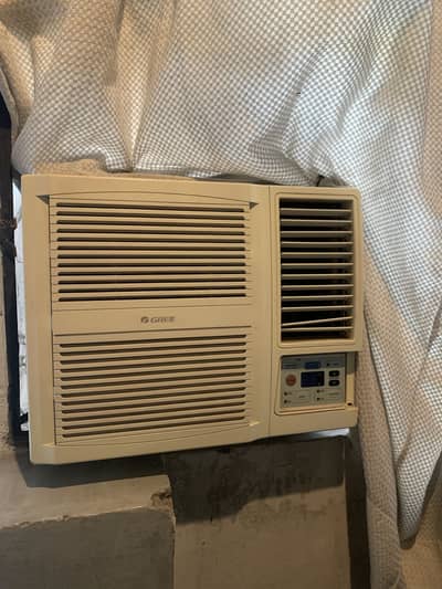 German window Ac 0.7 ton