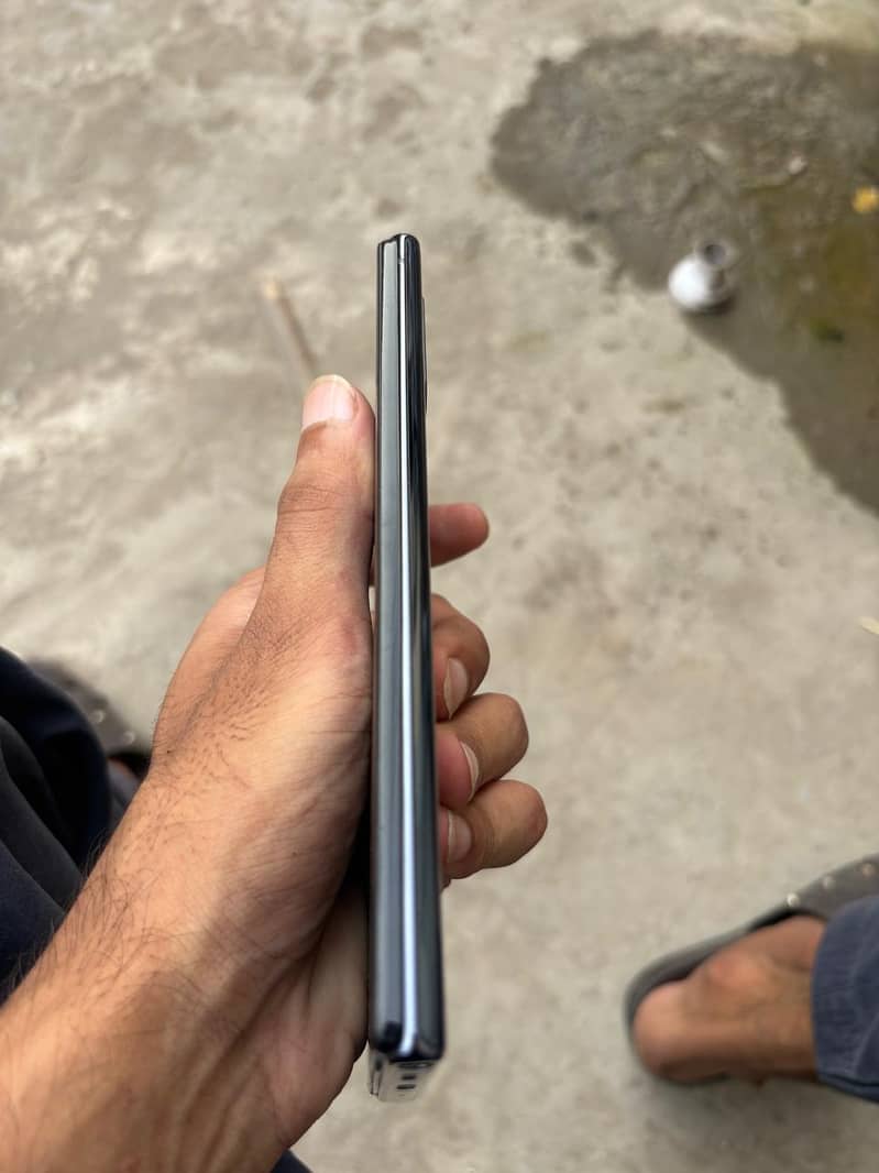 Samsung Mobile Note 10 Plus 6