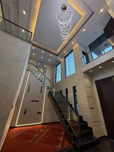 1 KANAL ULTRA MODERN HOUSE FOR SALE