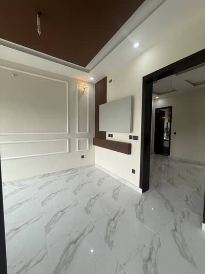 3 MARLA BRAND NEW TRIPLE STOREY NEXT TO PARK