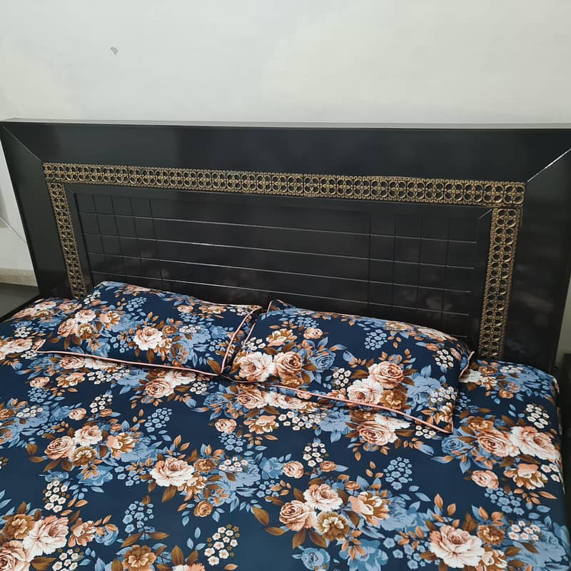 double bed set with dressing 1