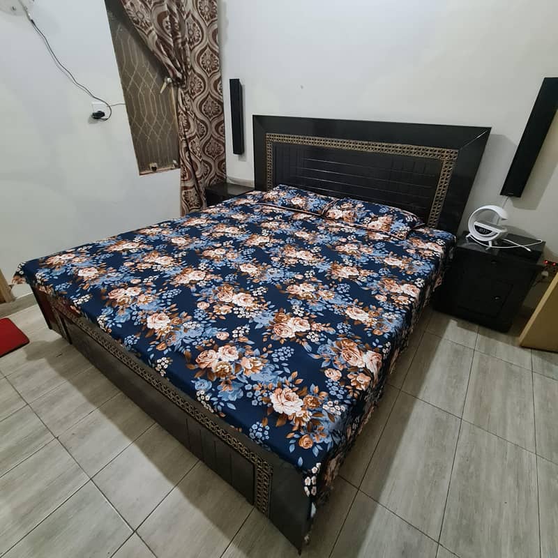 double bed set with dressing 2