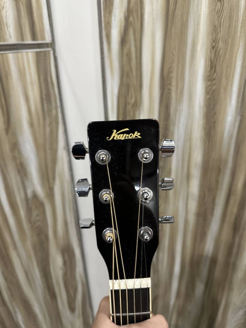 Acoutic guiter 3