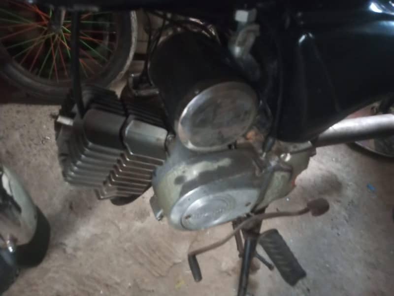 Suzuki 4
