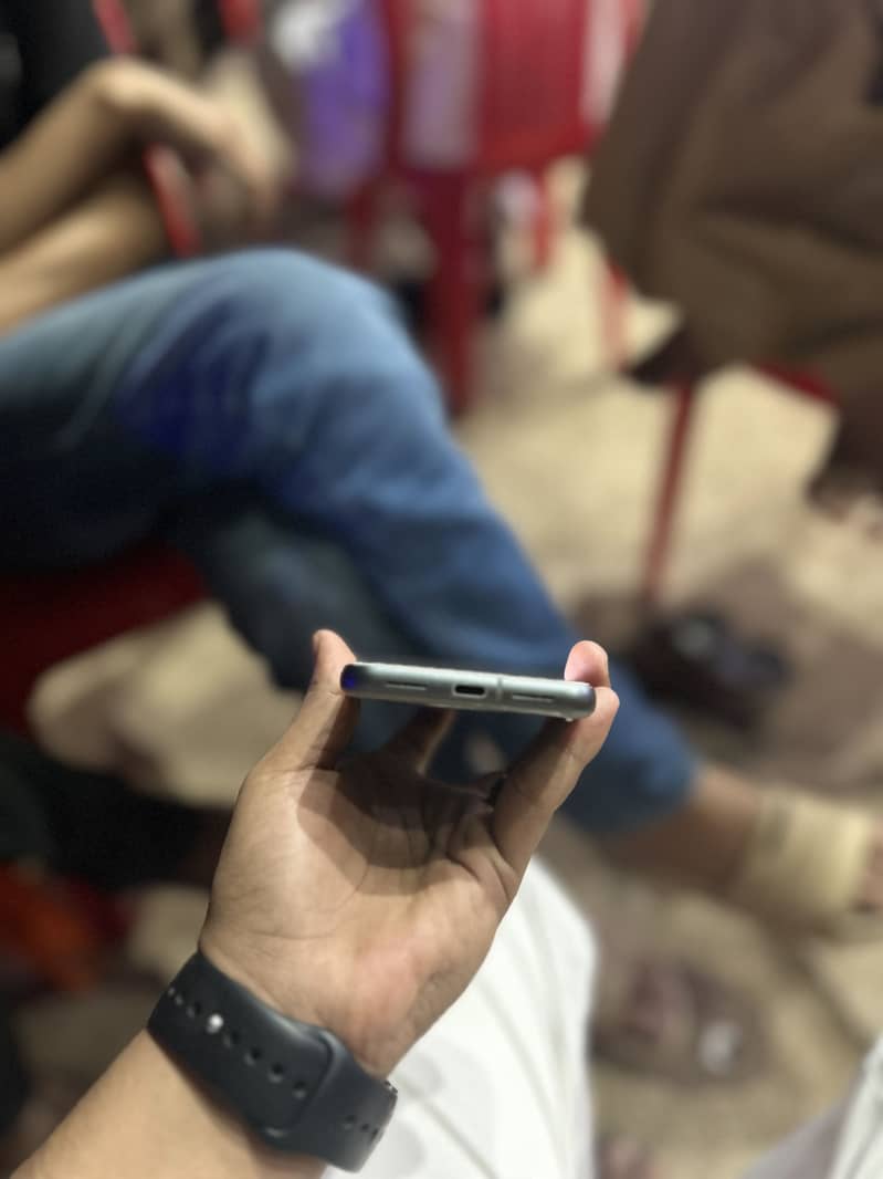 Google Pixel 8 3