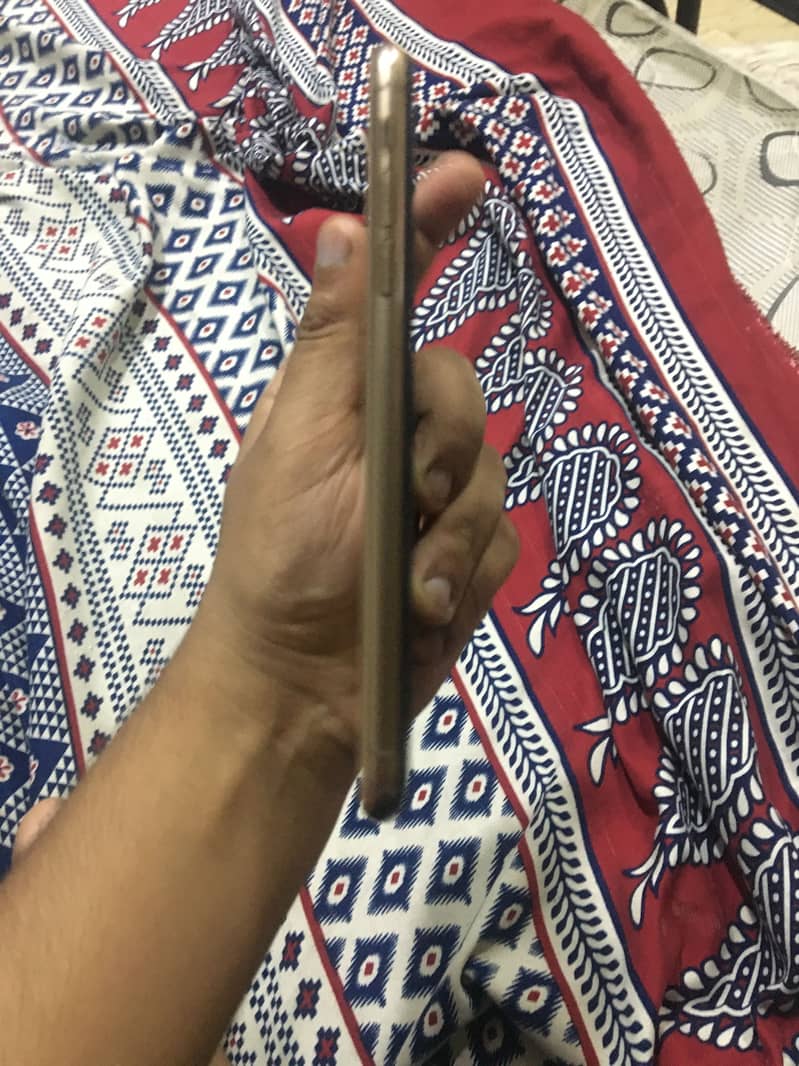 iPhone 11 Pro Max 2