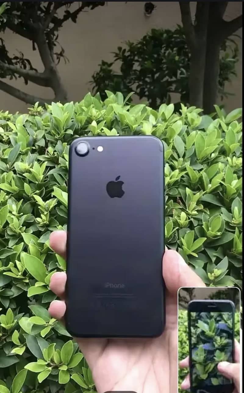 Apple iPhone 7 0