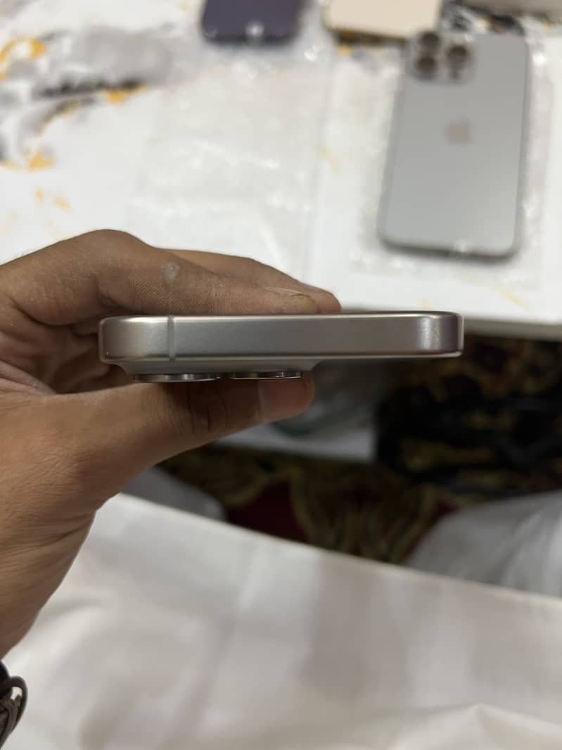 Iphone 15 pro max 6