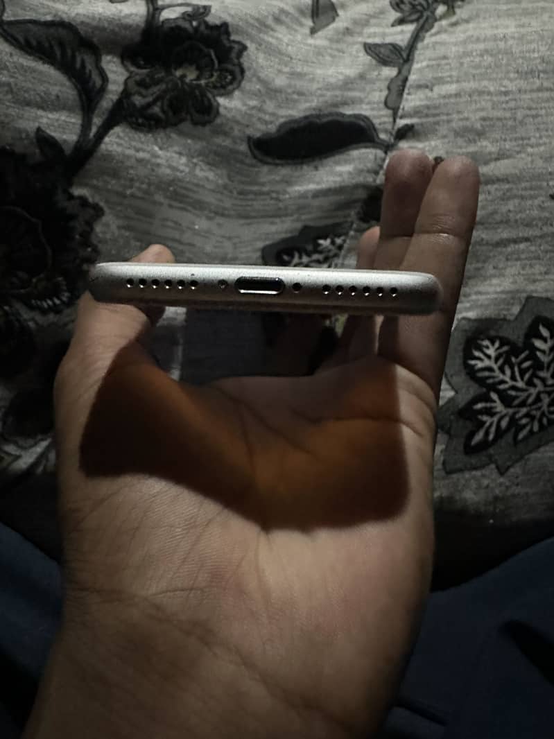 Apple iPhone 8 2