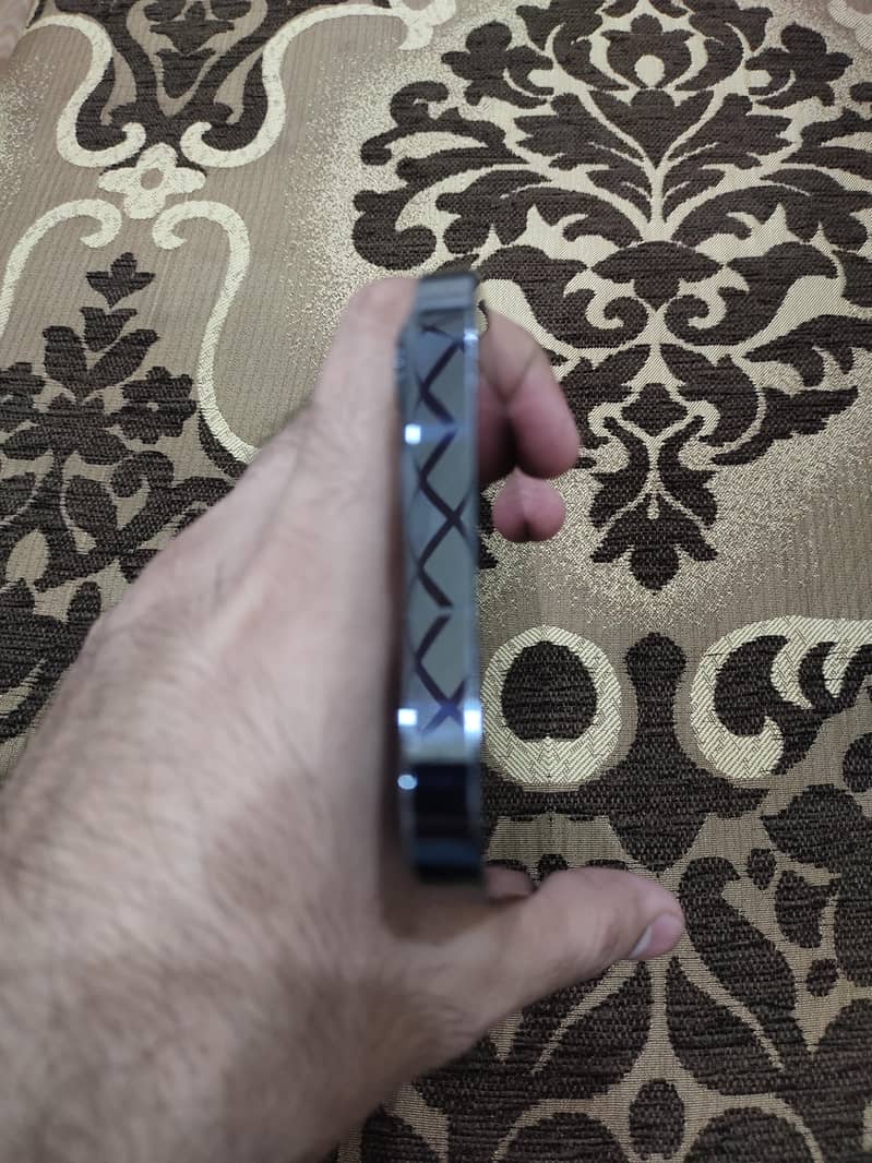 iphone 13 pro max 3
