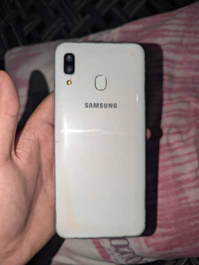 Samsung Mobile A30