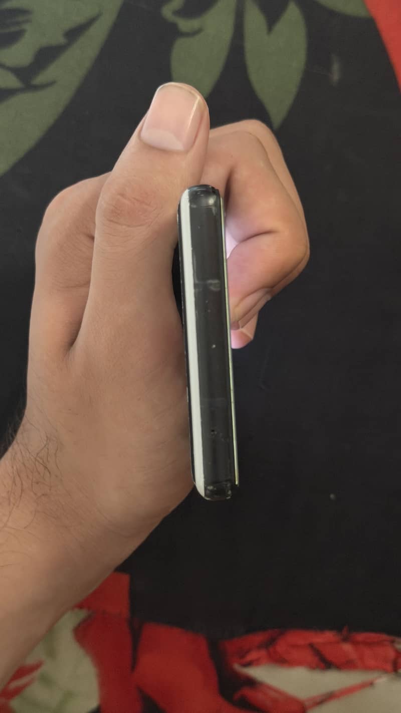 Google pixel 6A 5