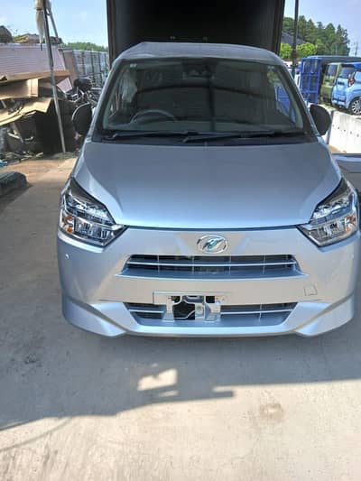 Daihatsu Mira 2024