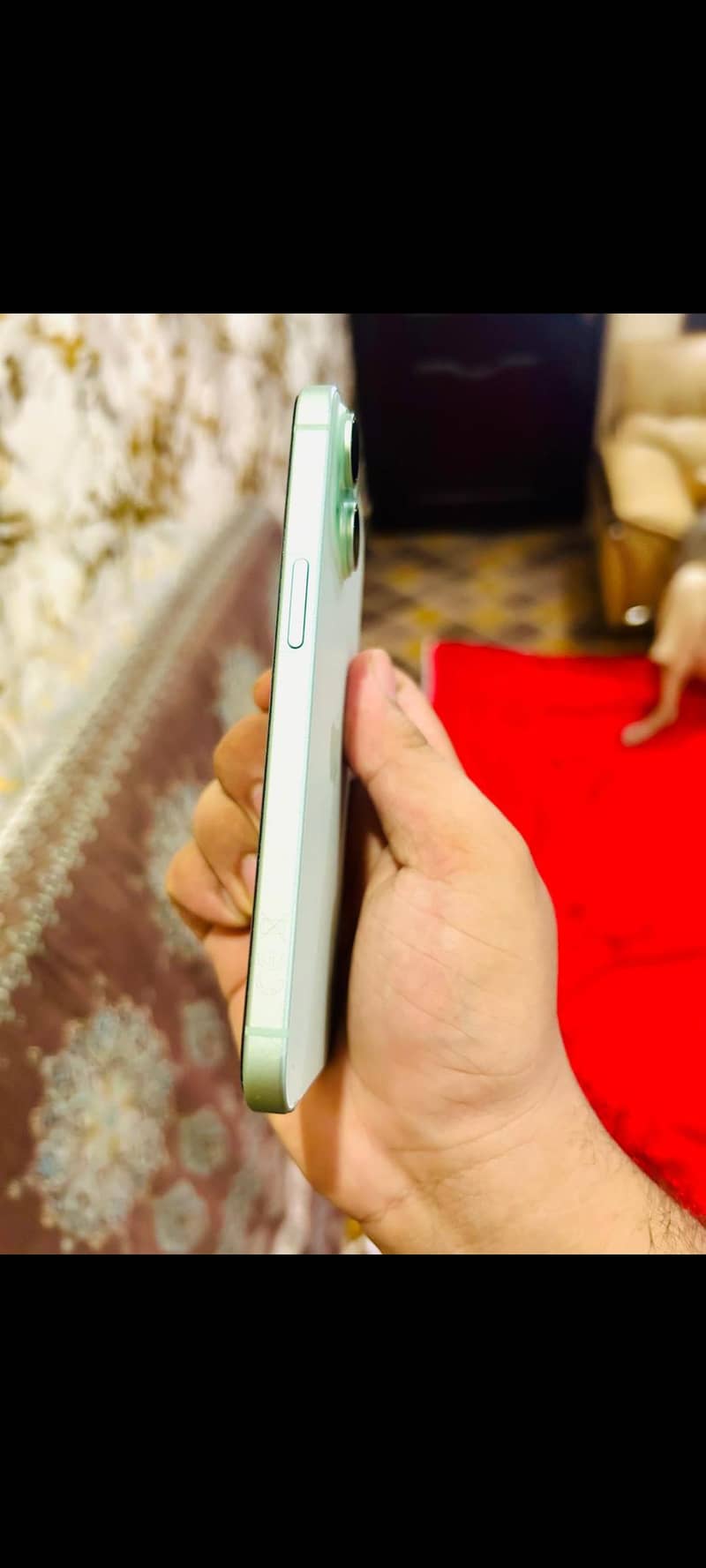 Apple iPhone 15 4