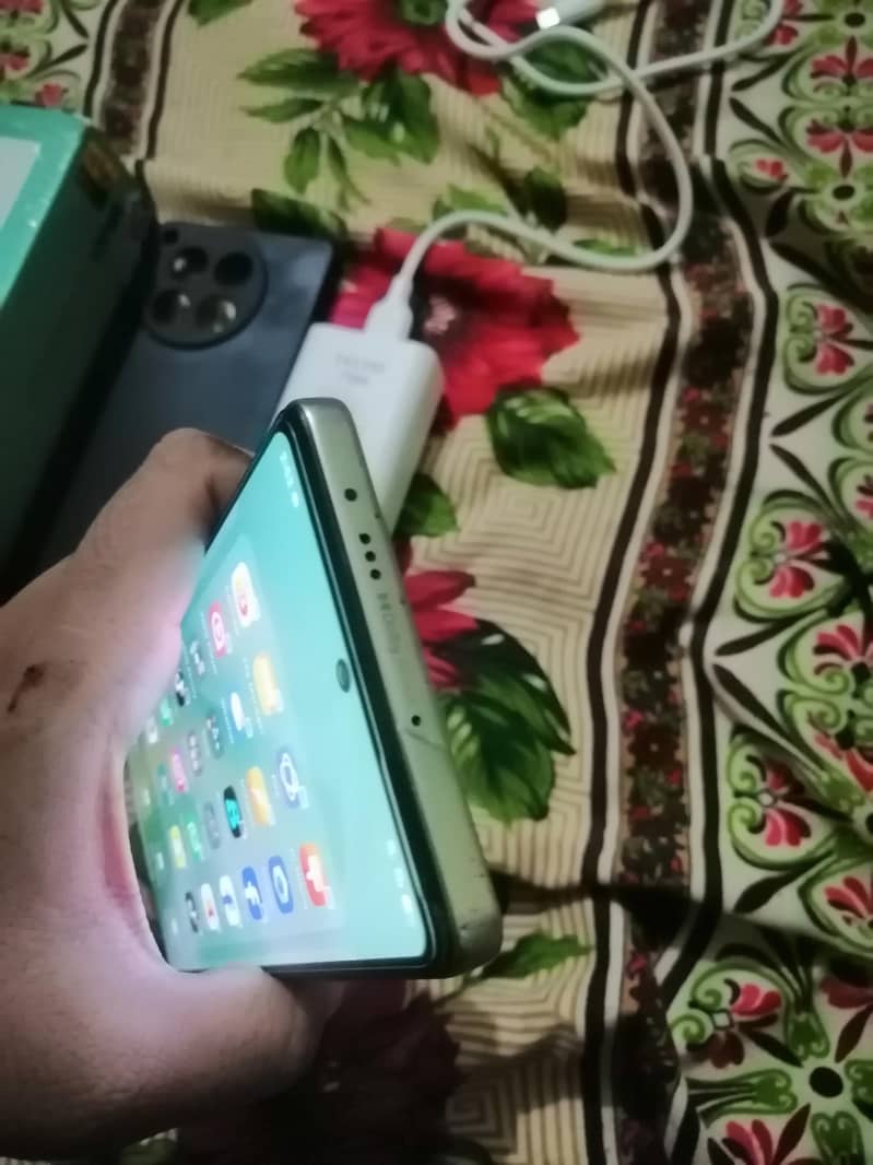 Tecno CAMON 30 5