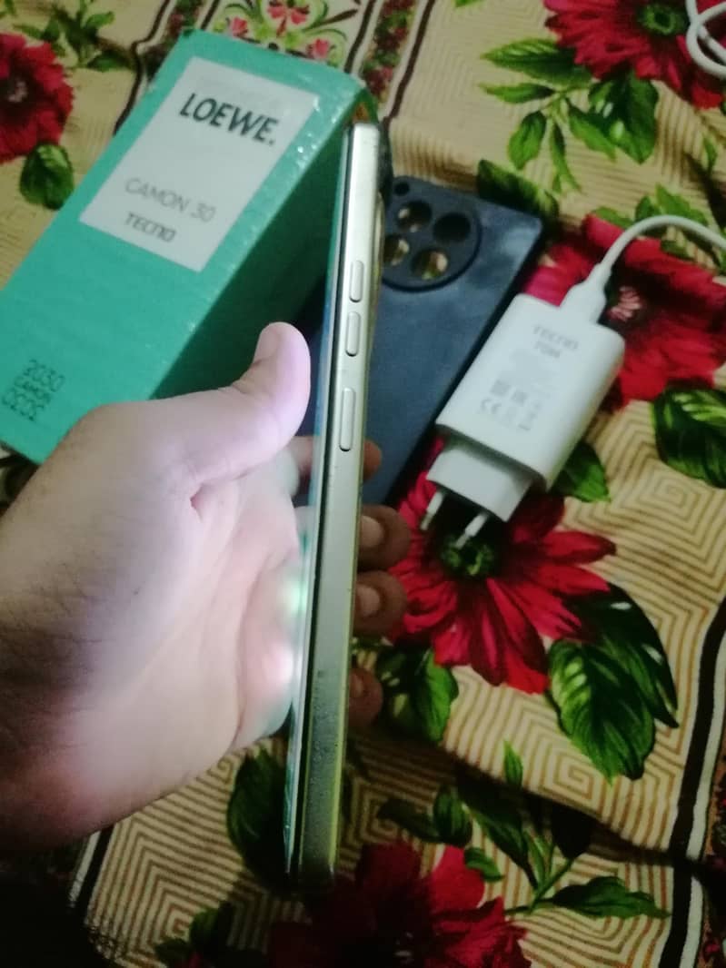 Tecno CAMON 30 6