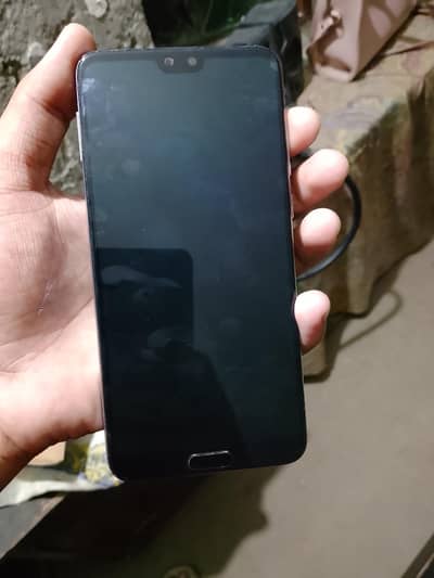 Huawei p20 pro Panel Original With Frame Good Condition.