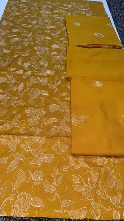 Karandi 3 pc suit with karandi duppta