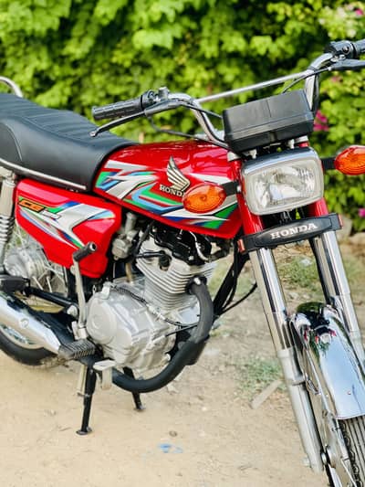 Honda CG 125 model 2023 urgent sales