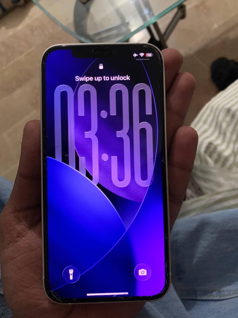 Apple iPhone 12 1