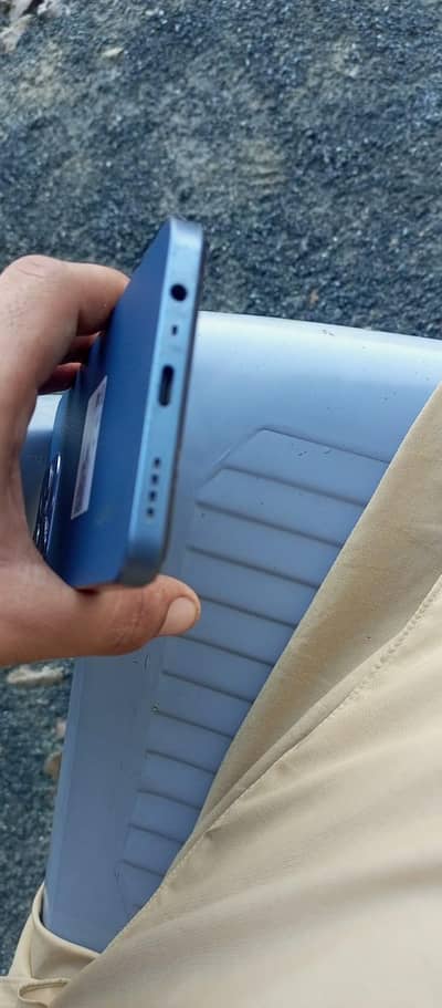 Realme C63