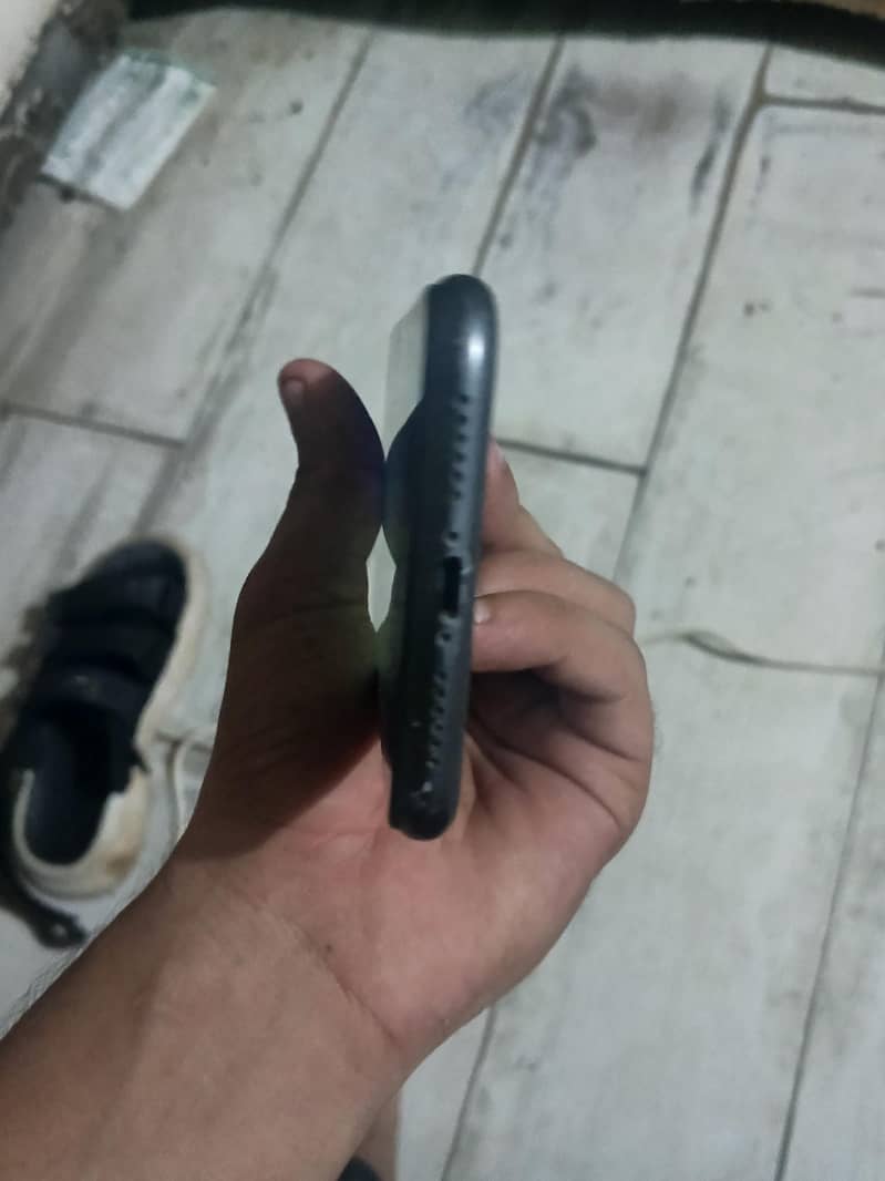 iphone 11 3