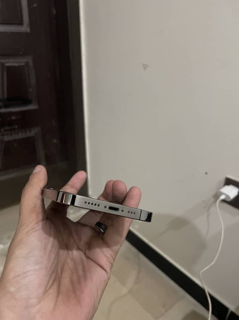 iPhone 12 Pro 2