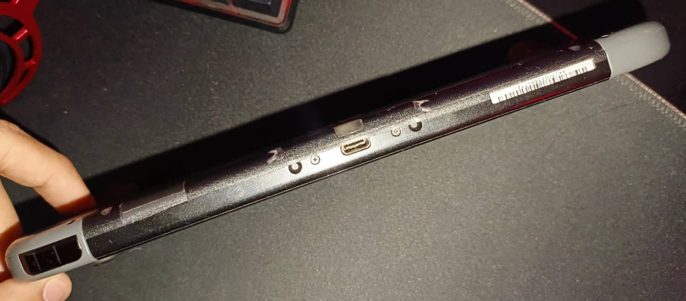 Nintendo Switch V2 6