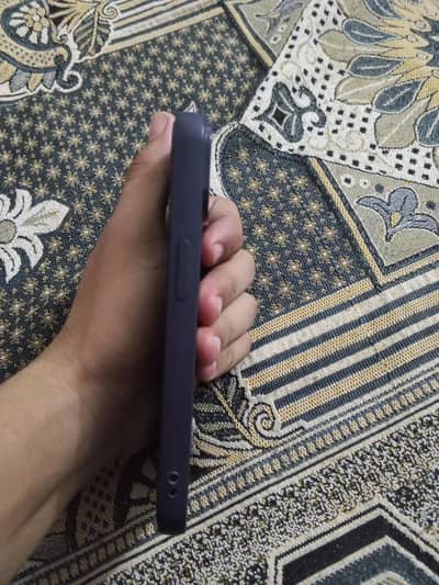 Apple iPhone 14