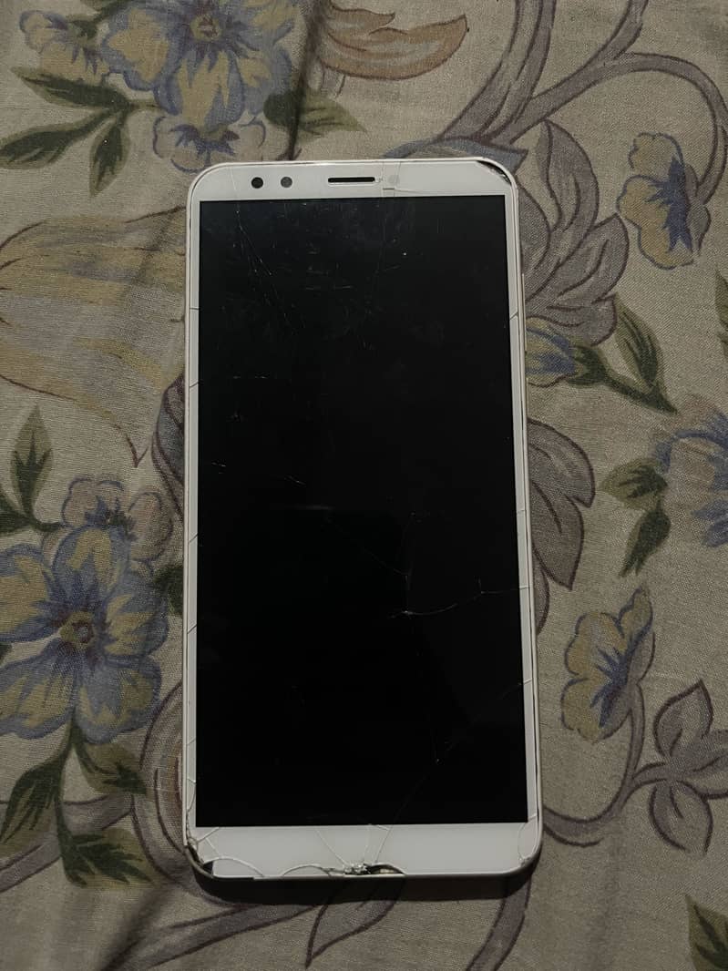Honor 7C 1