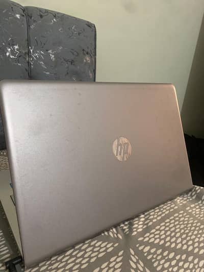 HP I5 8gen laptop 1Tb 12gb touch screen