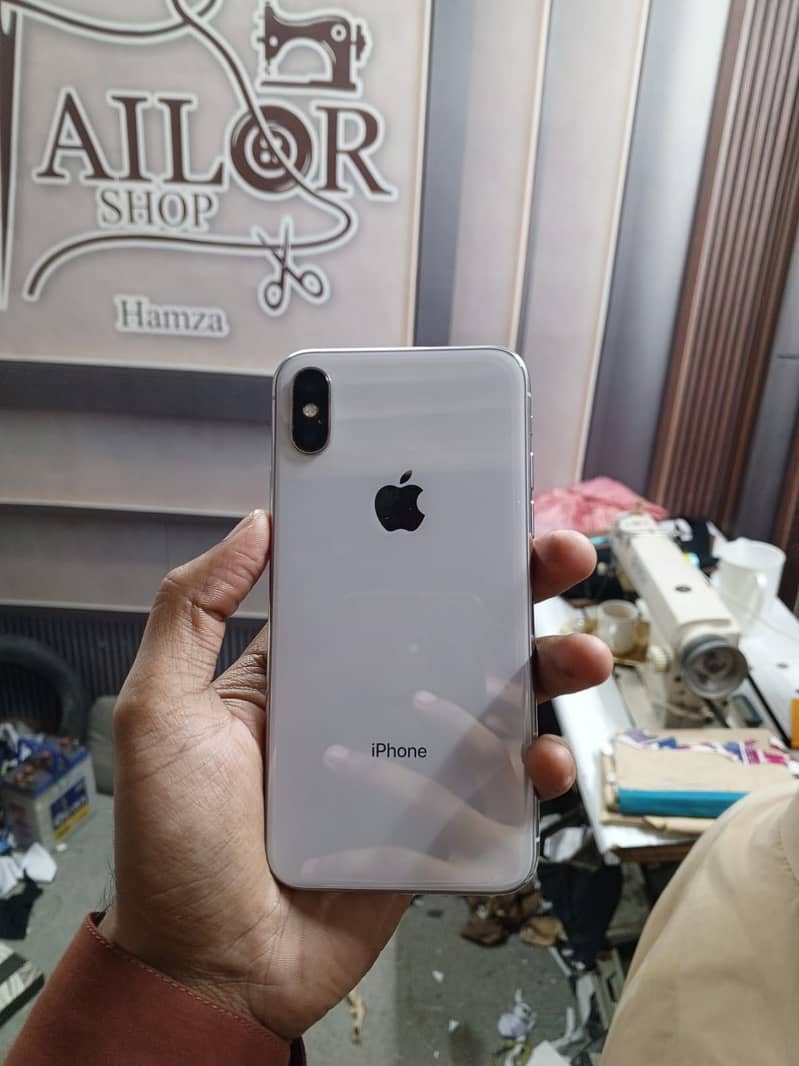 Apple iPhone X 0